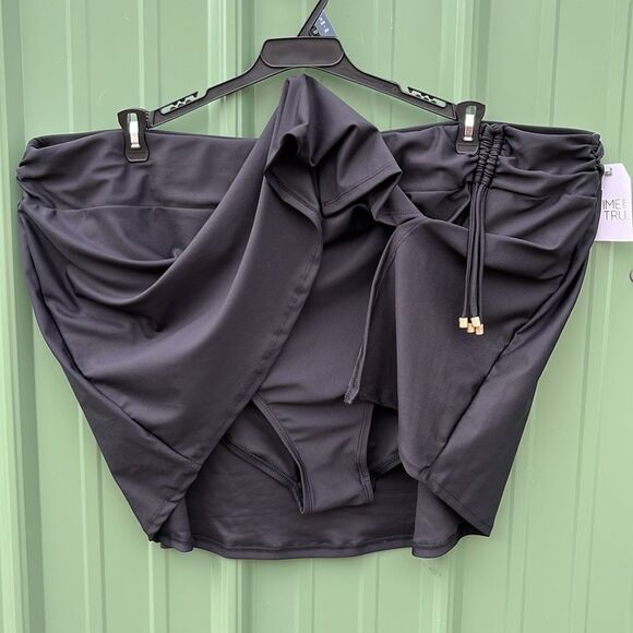 Women's Plus Side Tie Swim Skirt, Size 3X - Picture 2 of 6